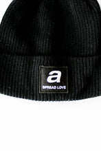 Lade das Bild in den Galerie-Viewer, A-Beanie