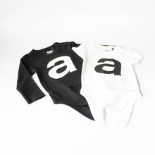 Lade das Bild in den Galerie-Viewer, A-Strampler